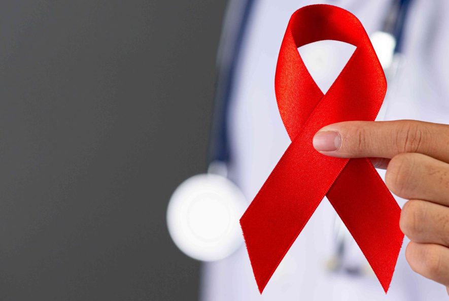 آزمایش HIV در آزمایشگاه دکتر یاورمنش
